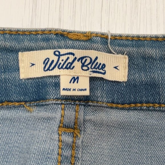 Wild Blue Sadie Robertson Women's Light Blue Denim Stretch Jean Skirt Size M - Picture 4 of 6